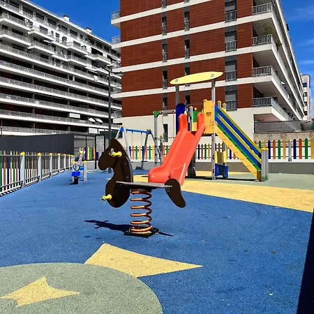 Apartament Modern & Spacious With River View