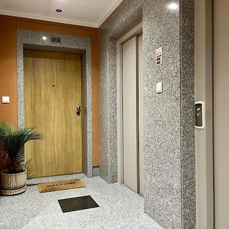 Апартаменты Modern & Spacious With River View Лиссабон