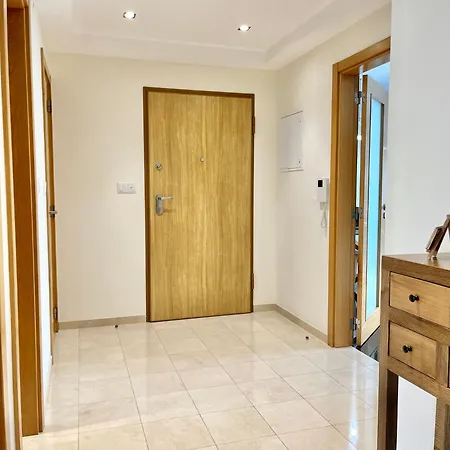 Apartment Modern & Spacious With River View *