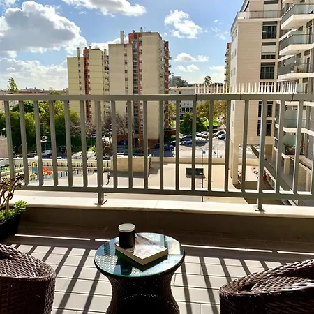 Lägenhet Modern & Spacious With River View Lisboa