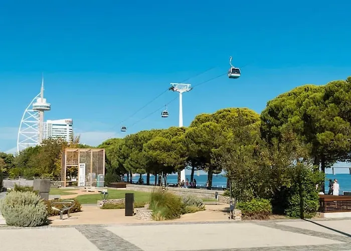 Modern & Spacious With River View Lisboa