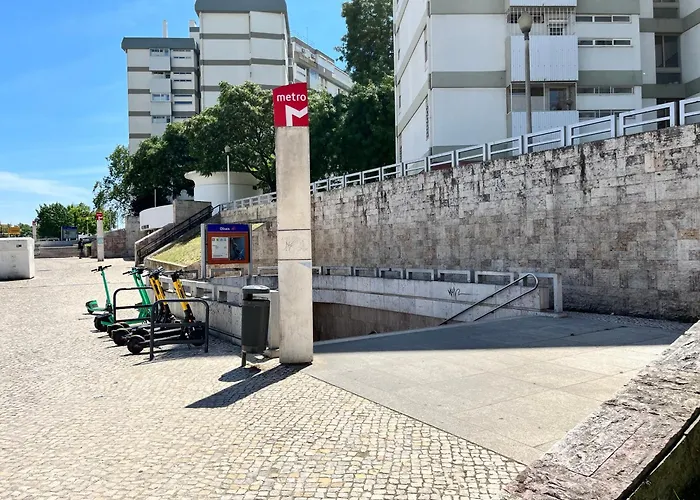 Modern & Spacious With River View