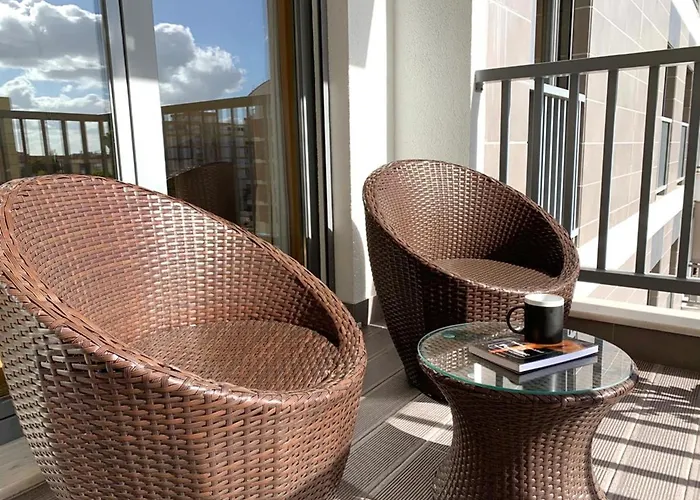 Apartamento Modern & Spacious With River View