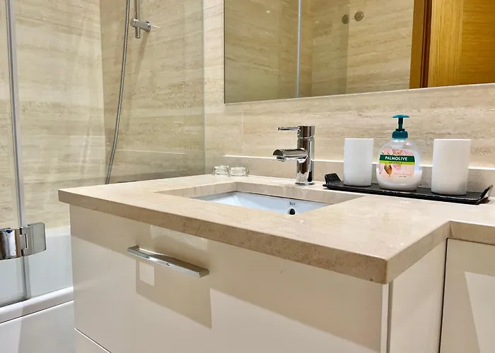 Apartamento Modern & Spacious With River View