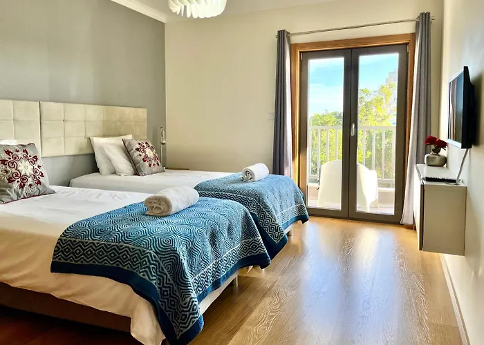 Modern & Spacious With River View