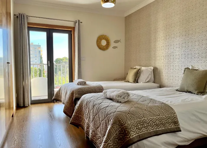 Modern & Spacious With River View