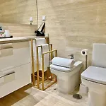 Daire Modern & Spacious With River View Lisboa