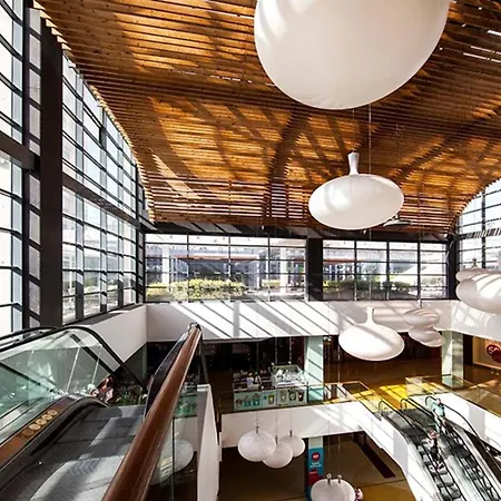 Apartmán Modern & Spacious With River View *