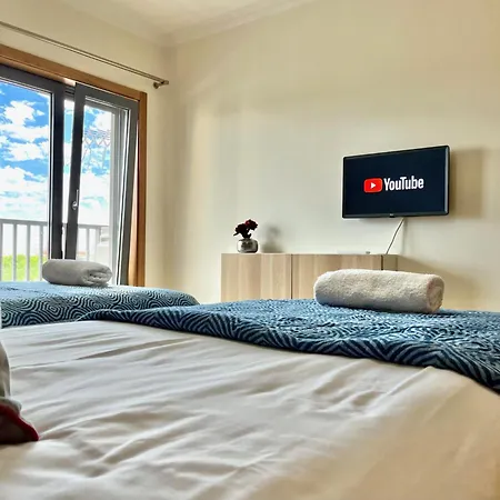 Modern & Spacious With River View Lisboa
