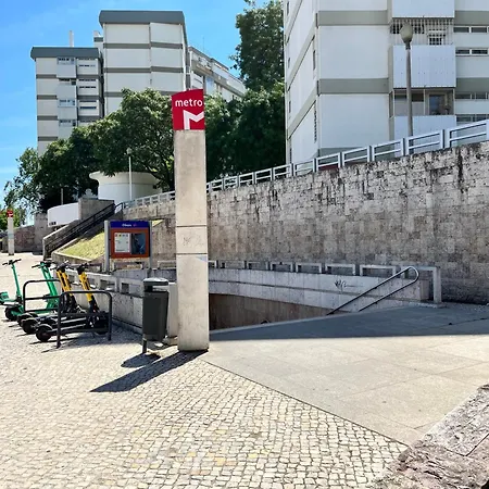 Modern & Spacious With River View